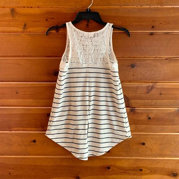 Striped Lace Trim Lace Open Back Slit Sleeveless Tank Top NWOT - Picture 2 of 12